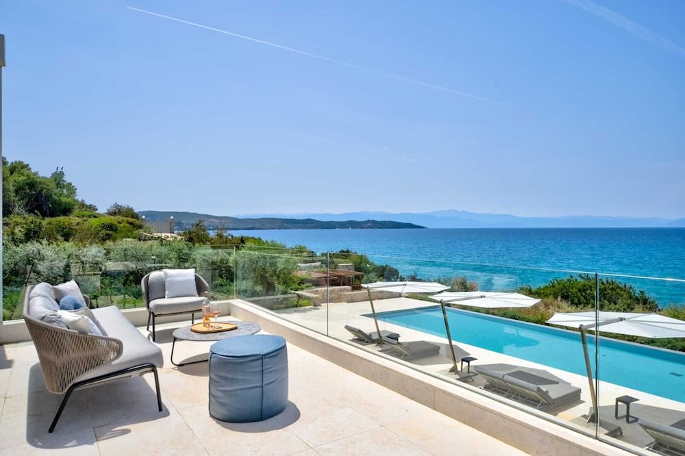 Kilada Villa | Luxury Seascape Villa with Infinity Pool and Spa