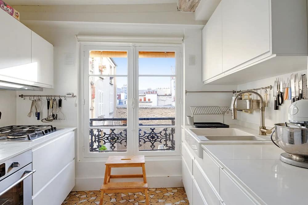 Quartier du Faubourg-Montmartre Apartment | ON THE TRANQUIL RUE DE PROVENCE IN THE GRANDS BOULEVARDS