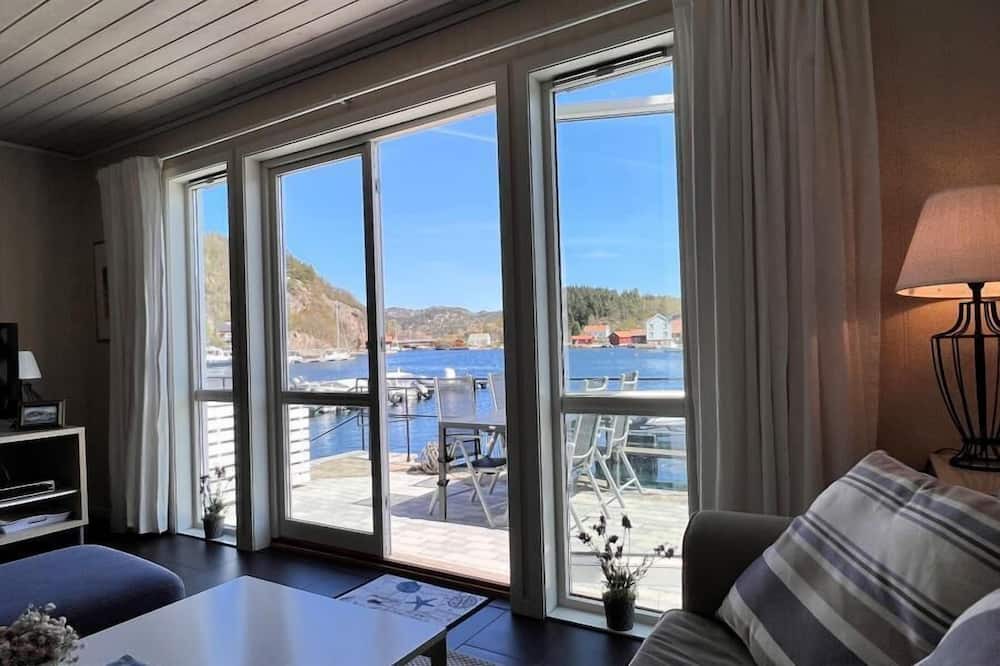 Lindesnes House | Furuholmen Brygge 31