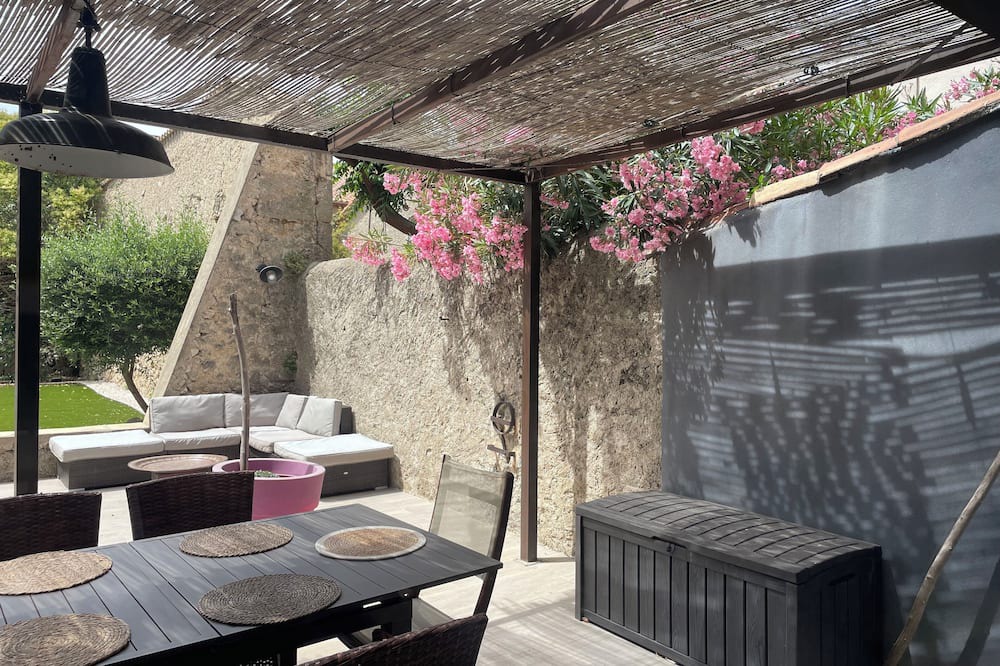 Nissan-lez-Enserune House | CIFFRE HOUSE 4 BEDROOMS SWIMMING POOL GARDEN 17 minutes from the beach