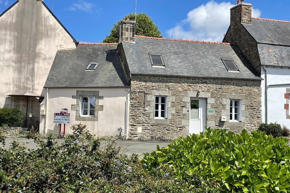Landebaeron House | Holiday house Lannéven for 1 - 4 persons with 2 bedrooms - Row house