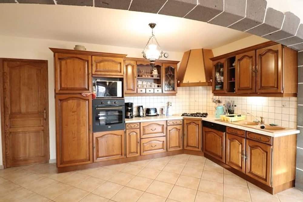 Paulhac Cottage | Gite Paulhac, 3 bedrooms, 6 persons