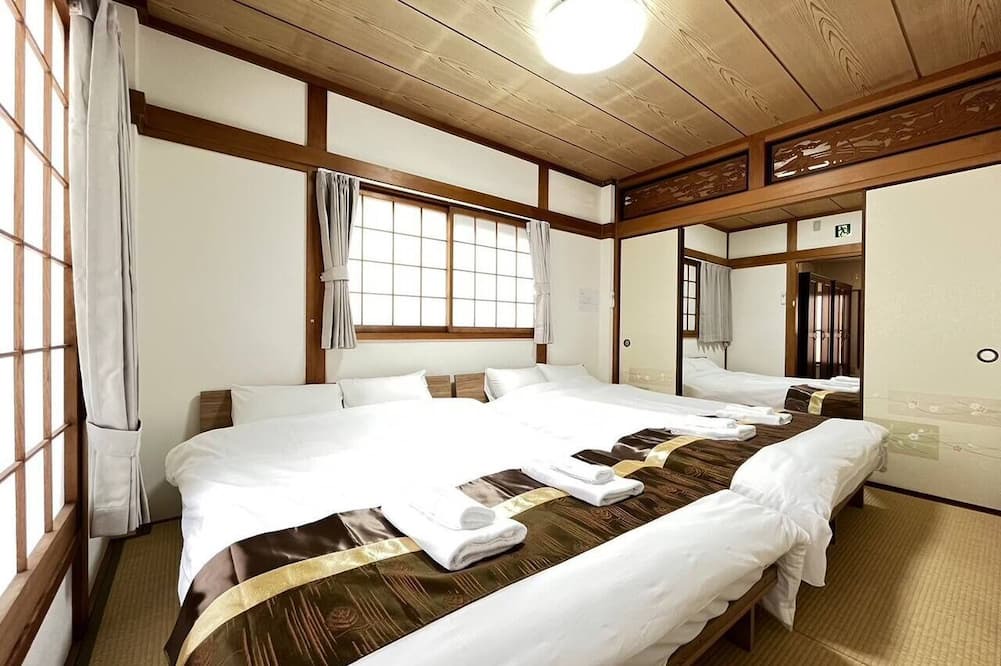 Abeno House | 4storey spacious detached house 1 car parking available 17 minutes from Namba Station 5 minute - Abeno Detached House /Osaka Ōsaka