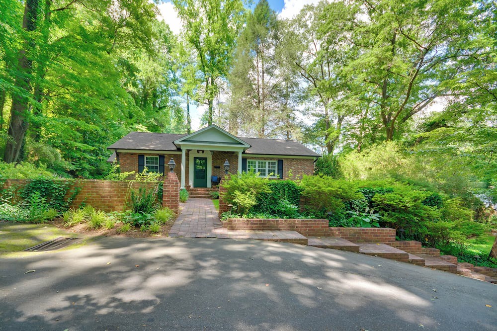 Winston - Salem Cottage | Cozy, Peaceful Cottage - Near Wake Forest!