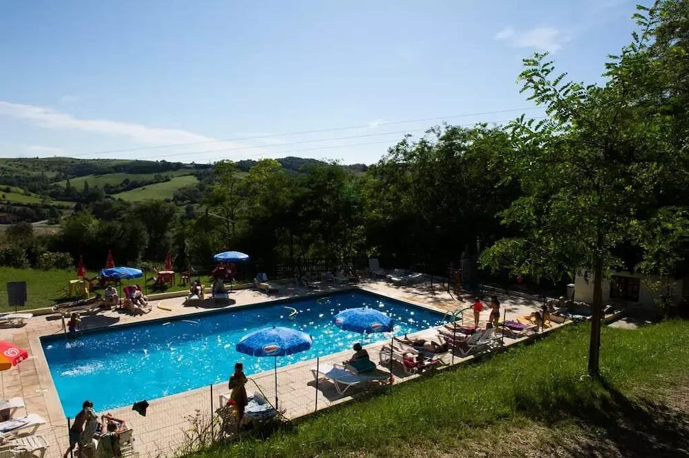 Durfort RV Rental | Campsite Le Bourdieu* - Cyrius Furnished Tent 4 people