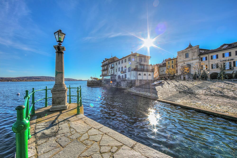 Arona Villa | Stella Del Lago Pied Dans L'Eau