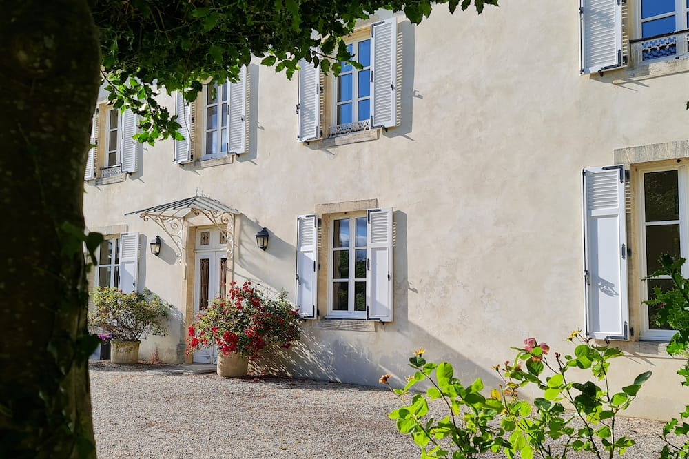 Tour-en-Bessin Bed & Breakfast | Double Chambre Pour une Famille, à la Campagne Près de Bayeux et des Plages