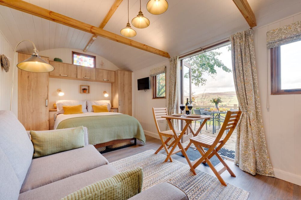 Aysgarth House | The Hut in The Orchard