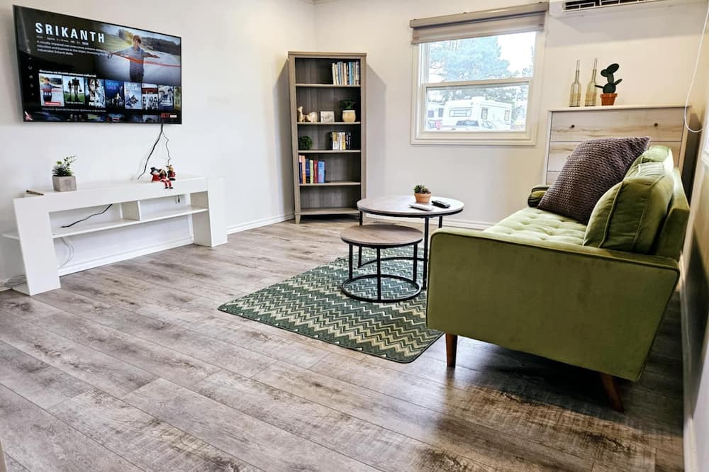 Linkletter House | 2 bd/1 ba, Tons of Amenities, TV