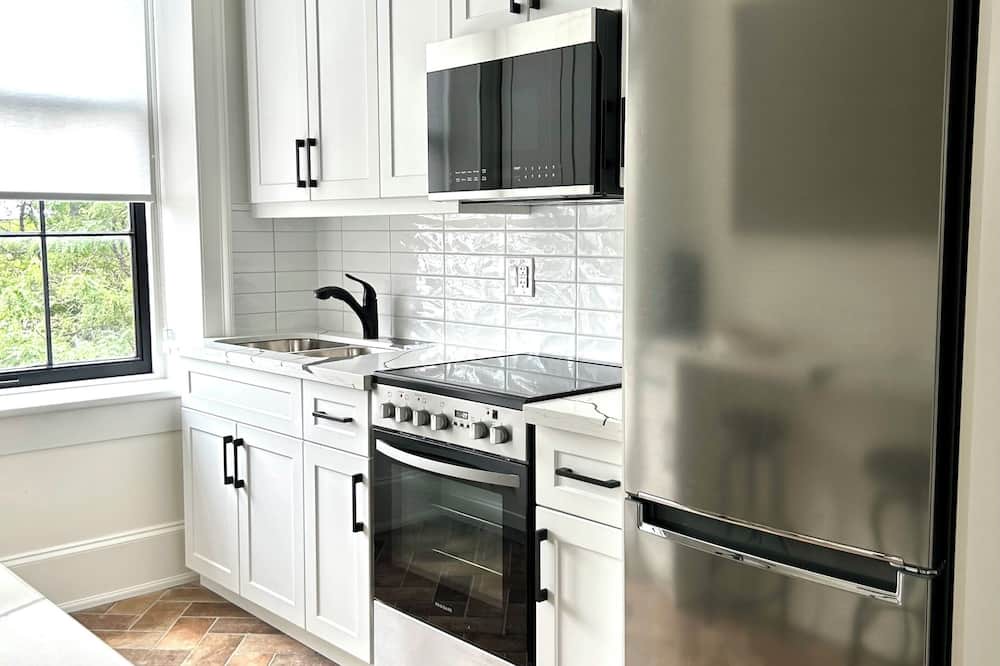 Port Hope Apartment | Boutique hotel suite in downtown Port Hope. On the Ganaraska River.