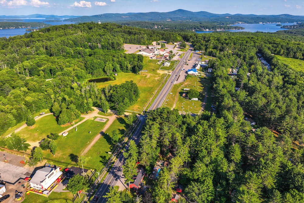 Weirs Beach Cottage | Laconia Resort Home < 2 Mi to Lake Winnipesaukee