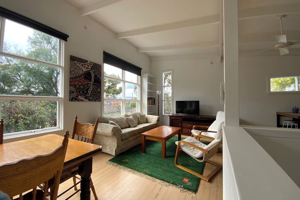 Castlemaine House | Gingell Lofthouse - A New York State of Mind - unique short stay experience