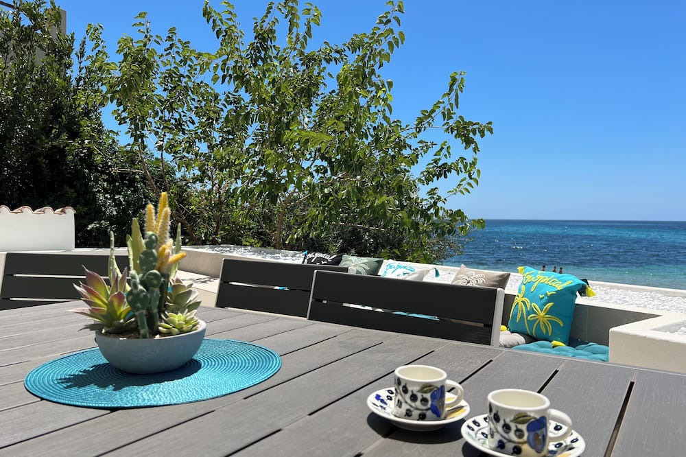 Su Forti Villa | Beach Villa Poetto, all amenities, garden and direct access to the beach