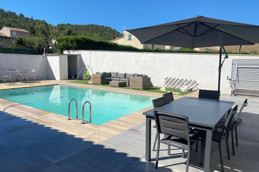 Saint-Dionisy Villa | 3-bedroom villa with pool