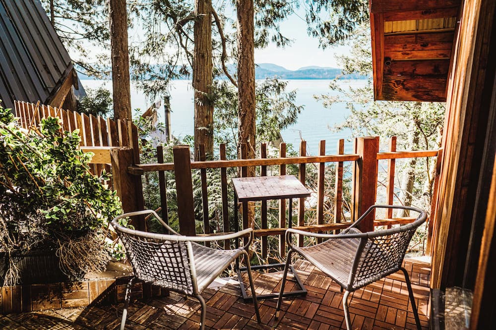 Galiano Cabin | Beautiful cabin with an outdoor deck, stunning water view & cliffside jacuzzi.