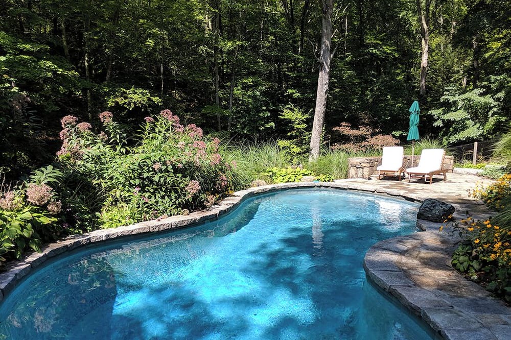 Roxbury House | Cheerful 4 Bedroom Country Home w/Pool on 3.5 acres. Near cute towns & hiking!