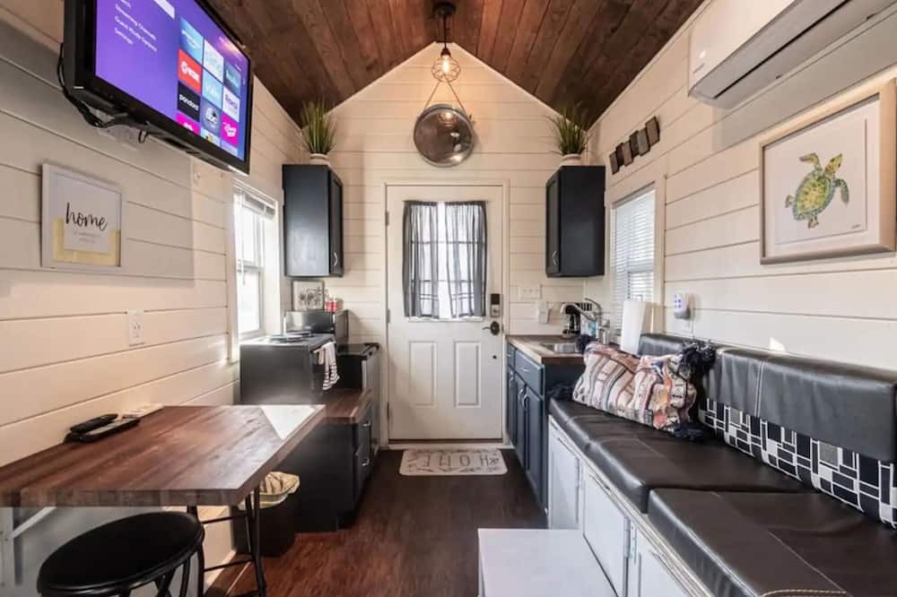 Ririe RV Rental | Reconnect with nature and create memories at River Rowed Tiny Home.