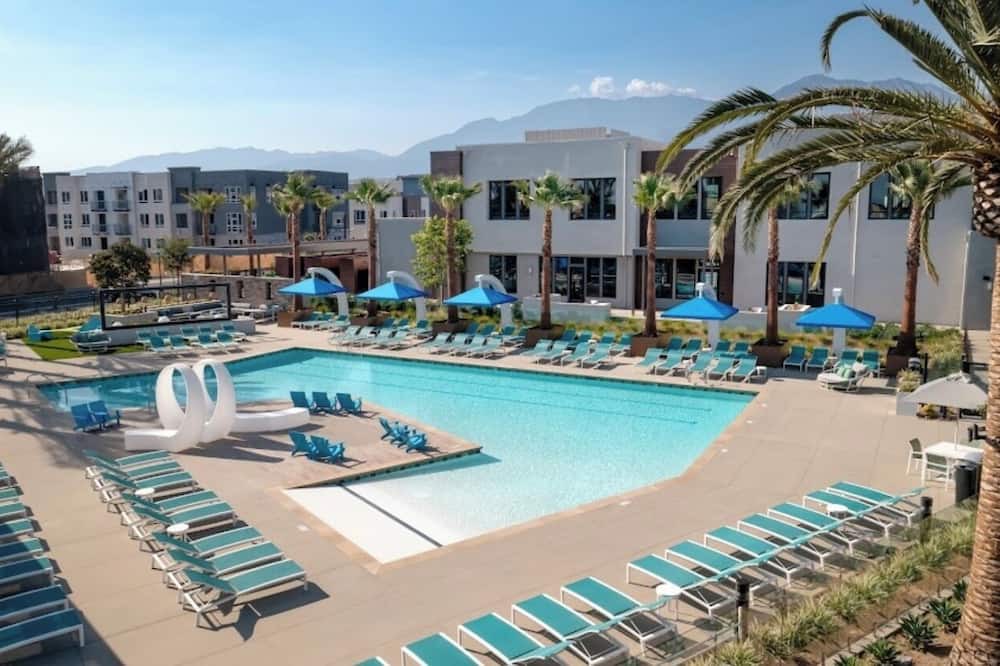 Rancho Cucamonga House | Luxury 2bedroom 2bath condo just 7 mins away from Ontario international Airport