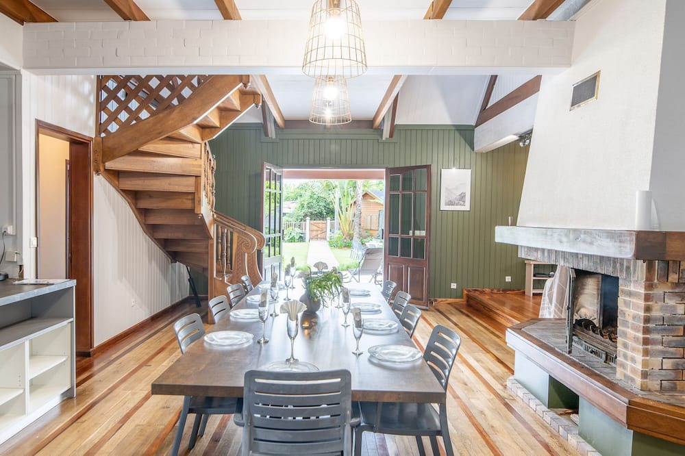 Les Avirons Cottage | Gite Les Avirons, 5 bedrooms, 10 persons