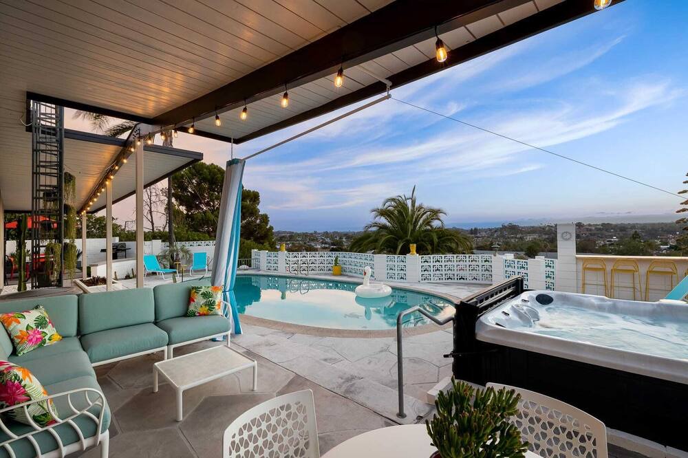 Lincoln Acres House | Chic Mid - Century Gem - Pool and Hot Tub Views