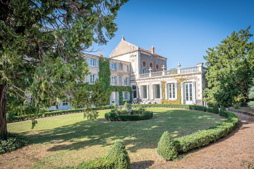 Pont-du-Chateau Other | Suite Royale au Château du Serpolet