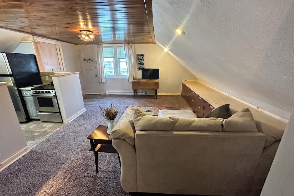 West Bend House | 2 Bedroom, 1 bath-Upper