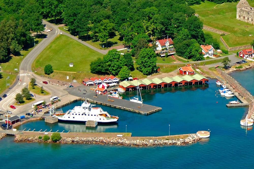 Huskvarna House | 4 star holiday home in HuskvarnA