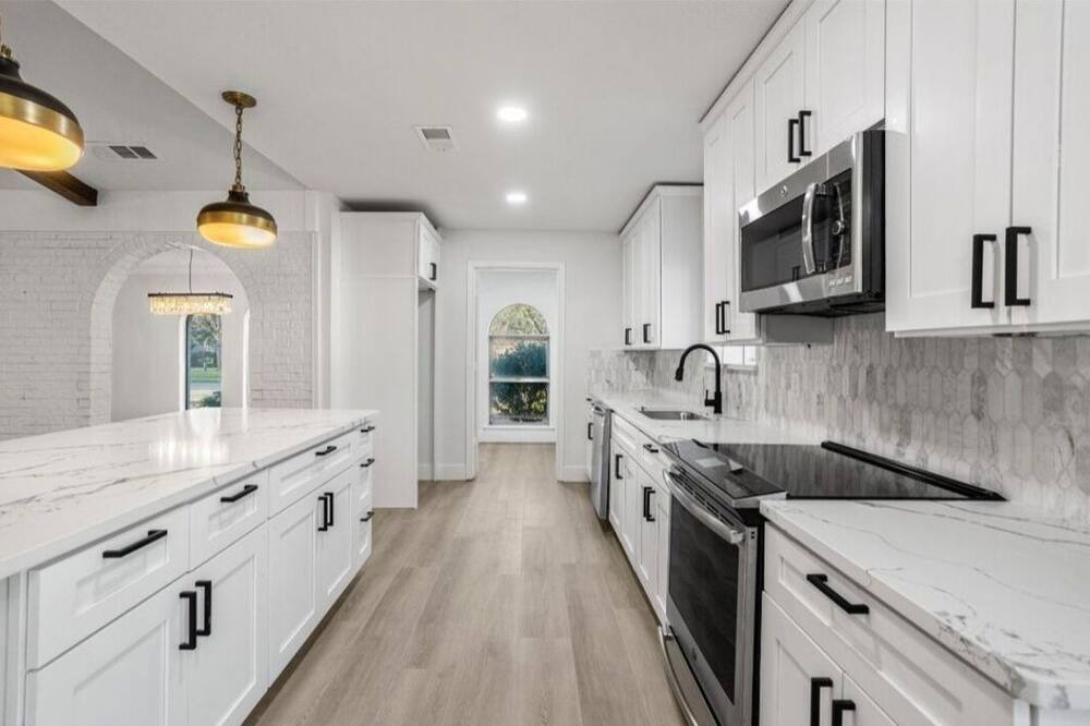 North Central Carrollton House | 4 Bedroom Home with easy access to Frisco and Dallas