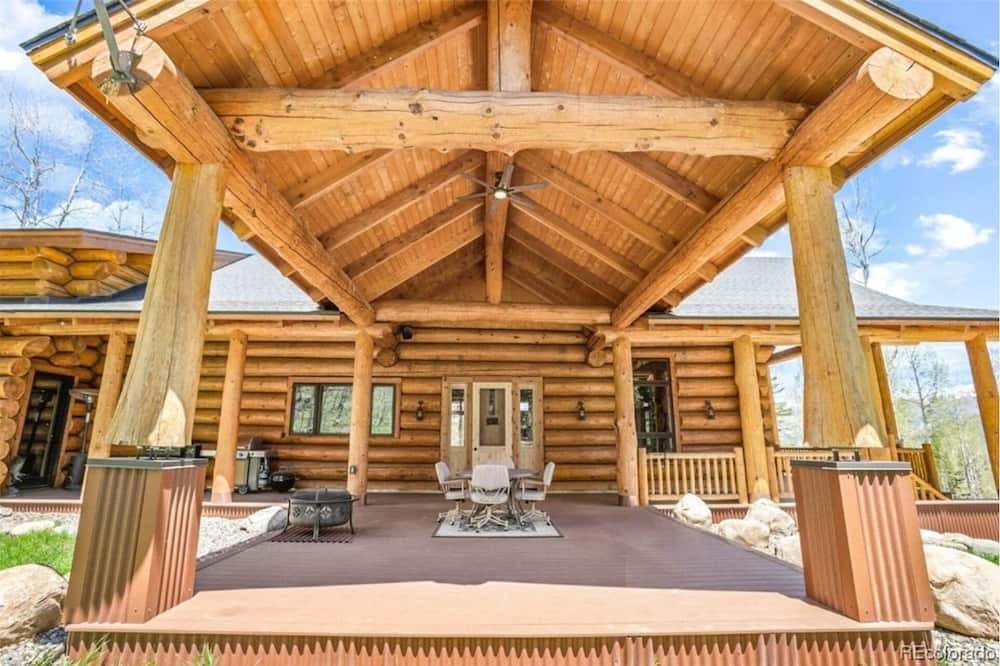 Clark House | Custom Log Home in North Routt. Enjoy Biking, Hiking, Swimming, Fishing and Life