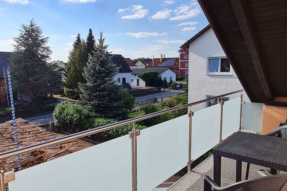 Steinberg am See Apartment | Großzügige Ferienwohnung in Steinberg am See