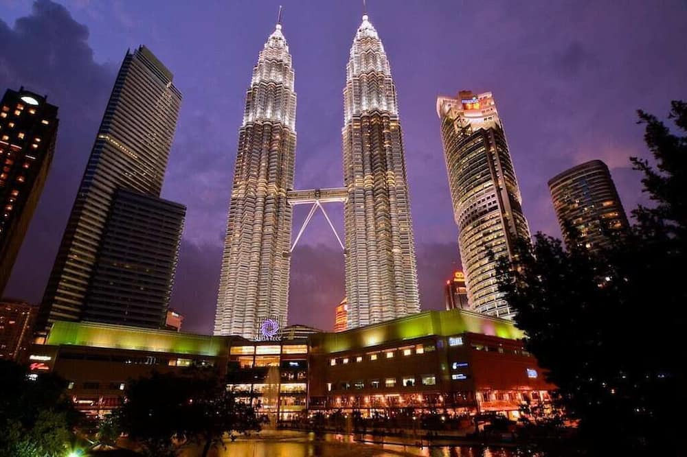 Mont Kiara Apartment | A Stylish 1BR Apt Arcoris Mont Kiara KL
