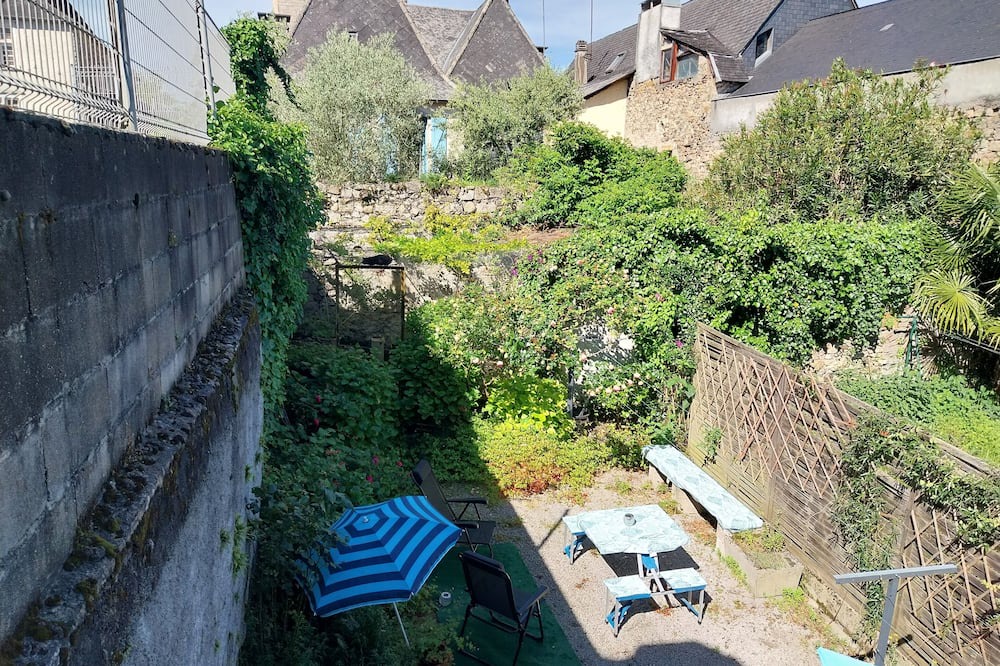 Oloron-Sainte-Marie Apartment | Vrbo Property