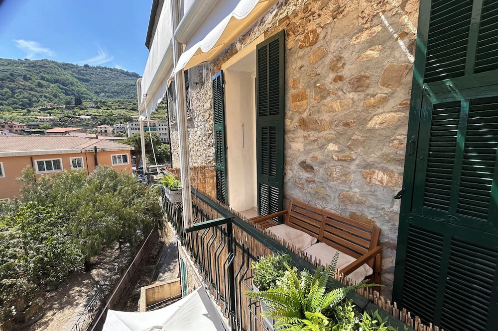 Dolceacqua Apartment | Recently renovated apartment in the historic center of Dolceacqua