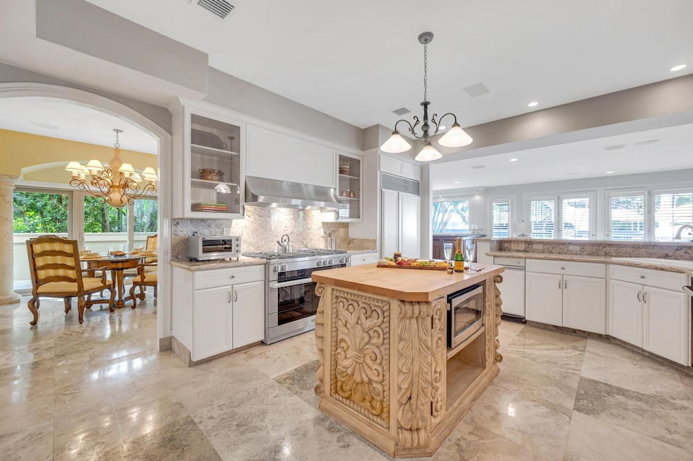 Harbor Beach House | Mediterranean Villa Heated Pool Venice of America Riverside View Venetian Key Resldences