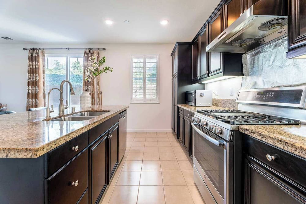 Valle Lindo House | Gated Community｜Fully Furnished｜Pet Friendly #41628