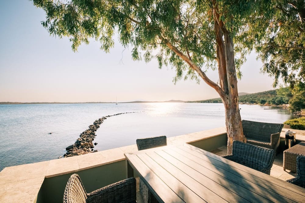 Ayvalik House | Unique Cunda Experience, Stone House w Private Bay