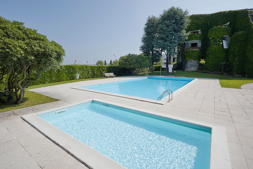 Desenzano del Garda Apartment | [100mt Lake] Accogliente Appartamento per 6 Persone con Piscina e Parcheggio