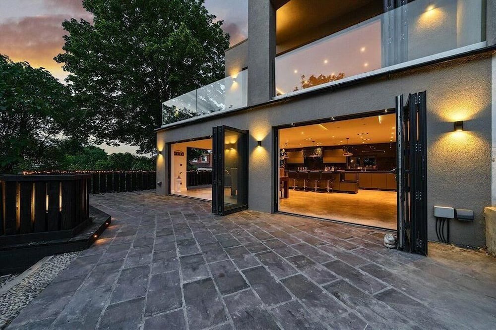Belvedere House | Designer villa with spa and magical views, 5 bdr