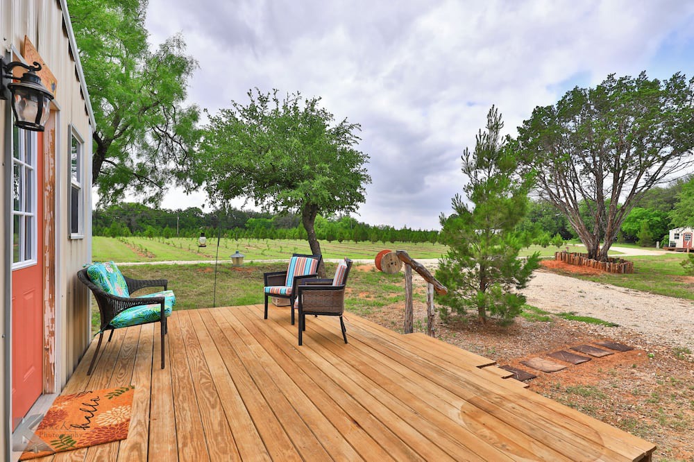 Buffalo Gap Cabin | Secluded cabin, "The Lady" on Christmas tree farm, near Perini Ranch Steakhouse!