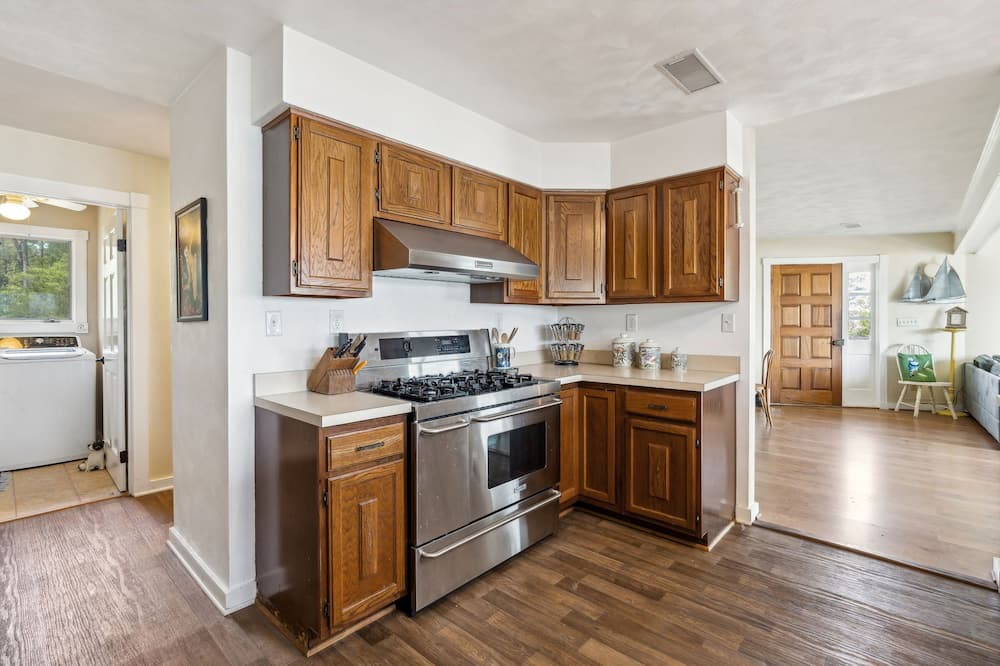 Onemo House | Waterfront House with Private Dock & Kayaks, Pool Table, Foosball, Pet Friendly.