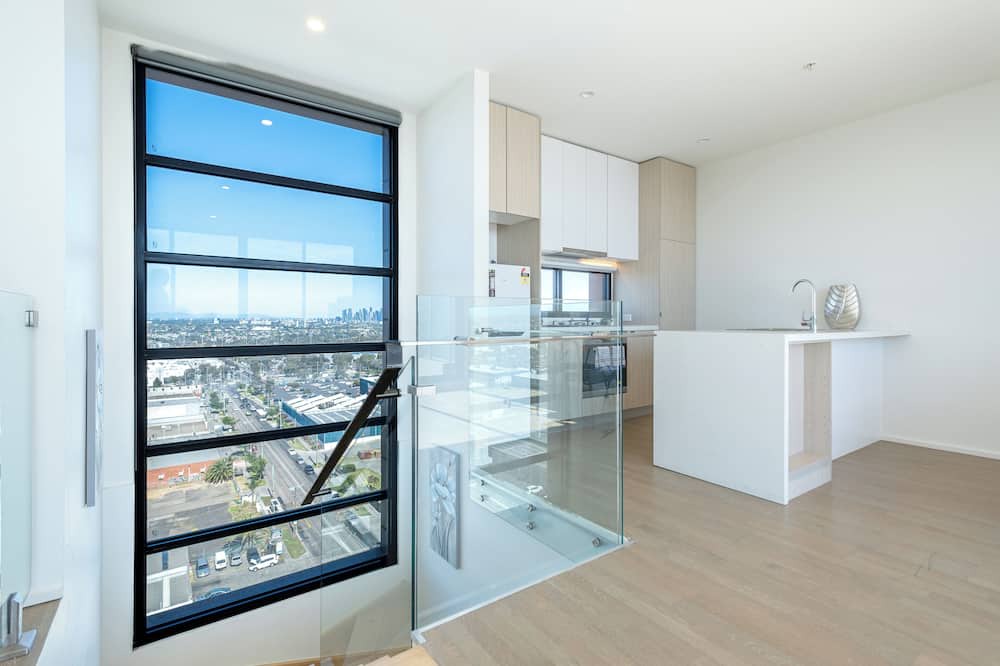 Maribyrnong Apartment | This apartment is a 2 bedroom(s), 2.5 bathrooms, located in Maribynong, VIC.