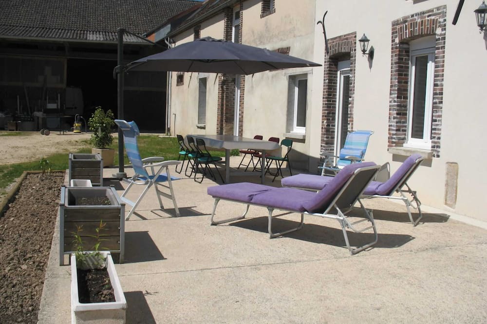 Coulours Apartment | Homerez - Beautiful apartement for 6 ppl. with terrace at Coulours