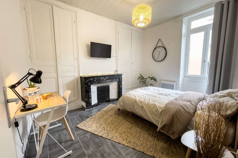 Chateauvert Apartment | Studio confort proche centre ville /gare