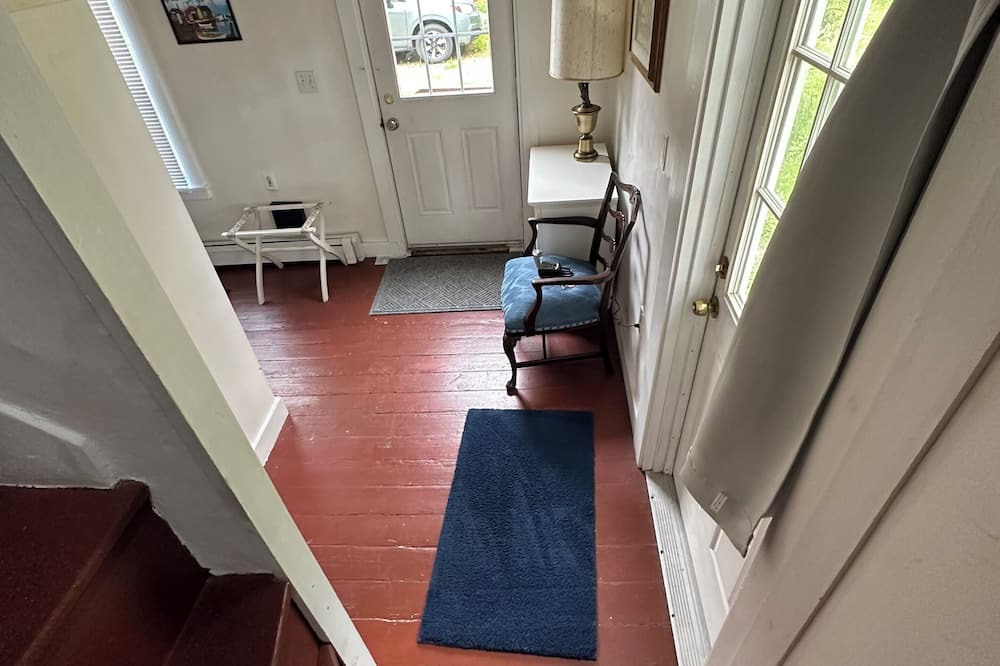 Bath House | Guest Room w/Bath & Private Entrance - Best Value in Town
