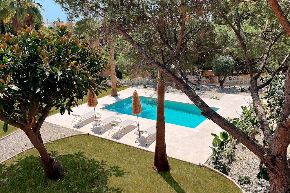Cerrado de Calderon Villa | Villa Olmos