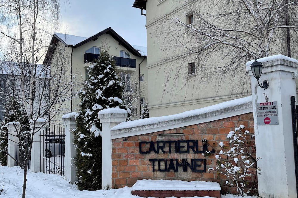 Rasnov Apartment | Bring the whole family to this great place with lots of room for fun.