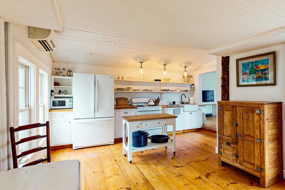 South Bristol House | Tranquil Riverfront Homes with Rustic Charm and Modern Comforts
