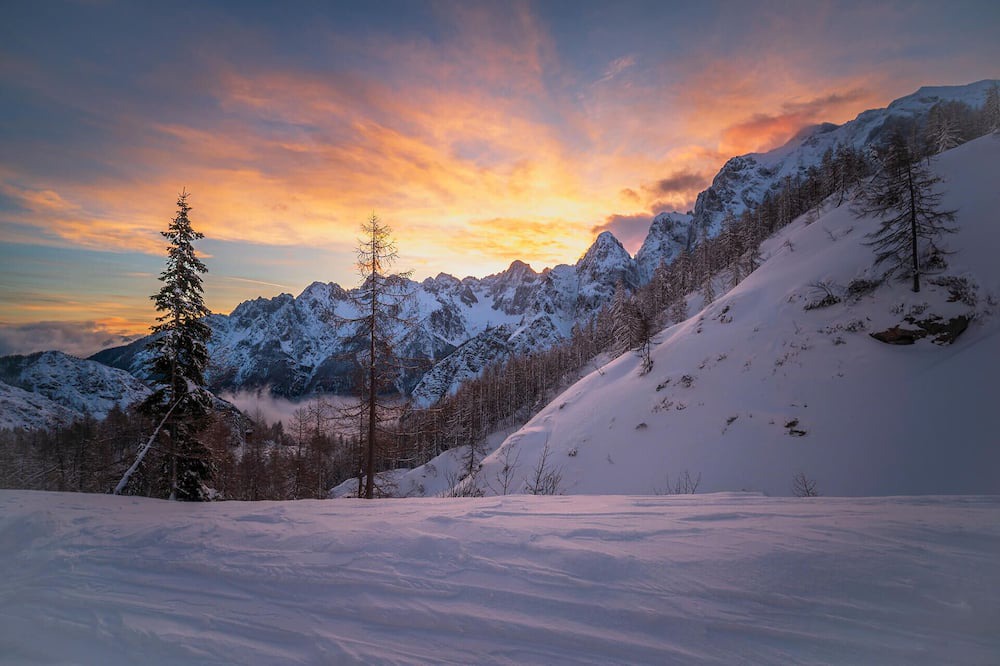 Kranjska Gora Cottage | Erjavčeva koča mountian hut at Vršič