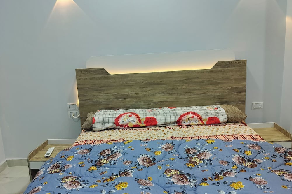Sakkala Apartment | 3 minutes waking to the beach 2BR