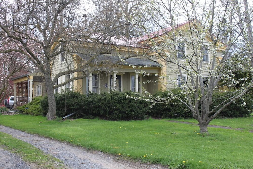 Interlaken Bed & Breakfast | Organic & Fragrance-free Fully Private Bed and Breakfast Suite
